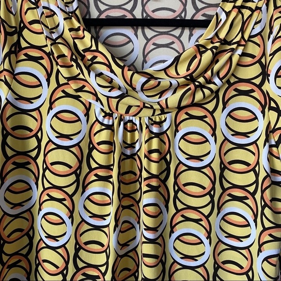 Rafael short sleeve top size L - Picture 5 of 6